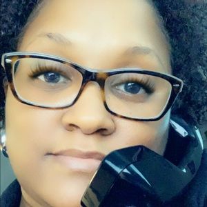 Meet your Posher, Kendra